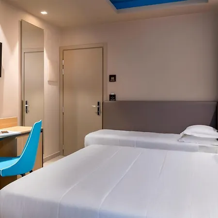 Hotel Adlon - Fronte Mare Riccione Esterno foto