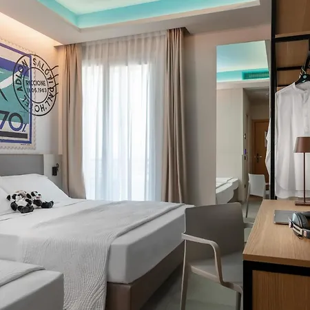 Hotel Adlon - Fronte Mare Riccione Esterno foto